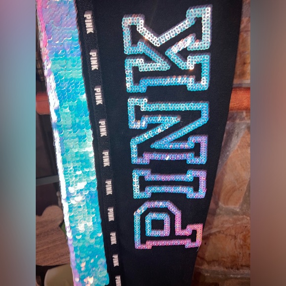 RARE VS PINK Iridescent to Silver Sequins Bling Yoga Leggings Medium - Picture 9 of 14